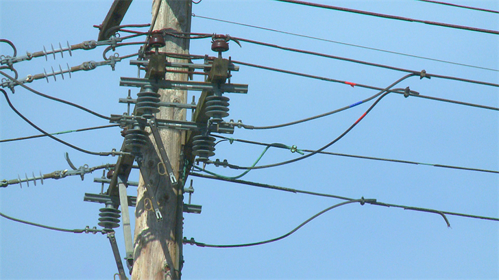 Power Slowly Being Restored to Residents and Businesses