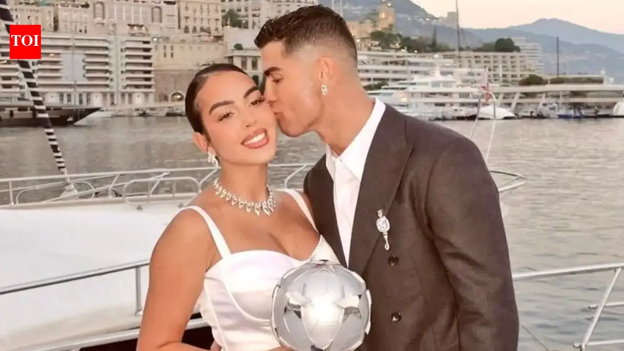 Cristiano Ronaldo's Fiancee Georgina Rodriguez Turns Heads in Rome with Stunning Look; Her Multi-Million Dollar Engagement Ring Steals the Show Again